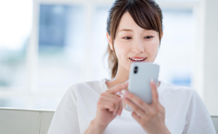 スマートフォンの除菌は必要？正しい除菌方法をご紹介！